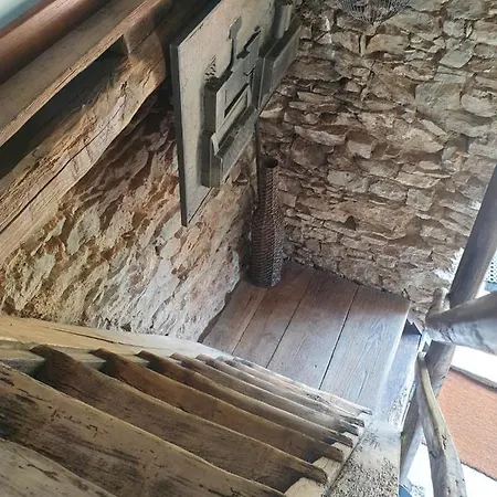 Maison De Village Avec Piscine Au-dessus Des Cinque Terre Сasa de vacaciones Camedone