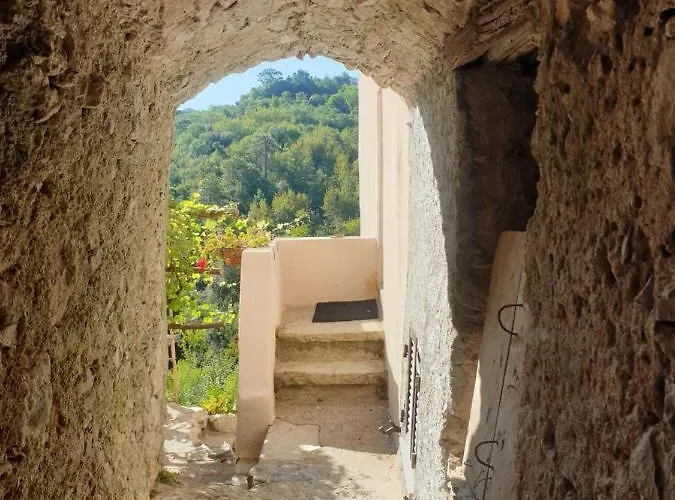Maison De Village Avec Piscine Au-dessus Des Cinque Terre * Camedone