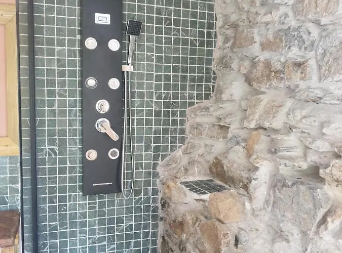 Maison De Village Avec Piscine Au-dessus Des Cinque Terre